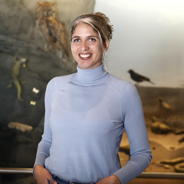 Prof. Noa Shenkar