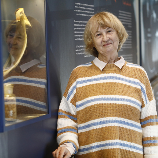 Dr. Zoya Yefremova